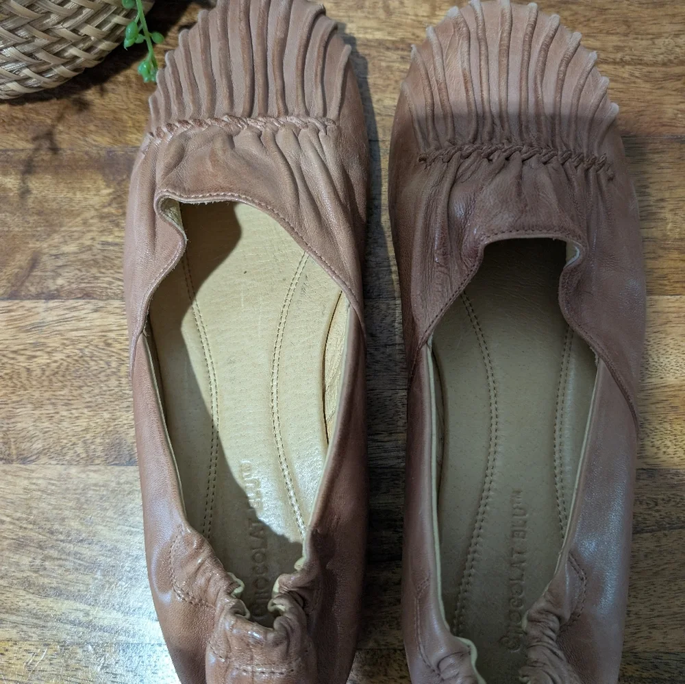 Chocolat‎ Blu Brown Pintuck Soft Leather Slip On Shoes Size Women's 9